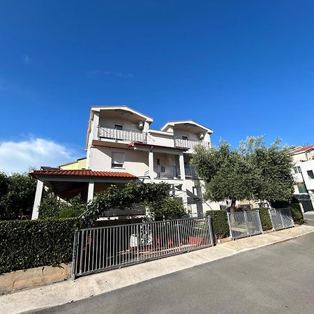 Lipa Apartman Zadar Bagian luar foto